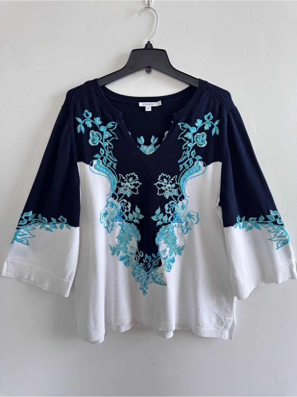 Chico’s Cotton Blend Embroidered Floral Knit Sweater Top Navy White Size XL